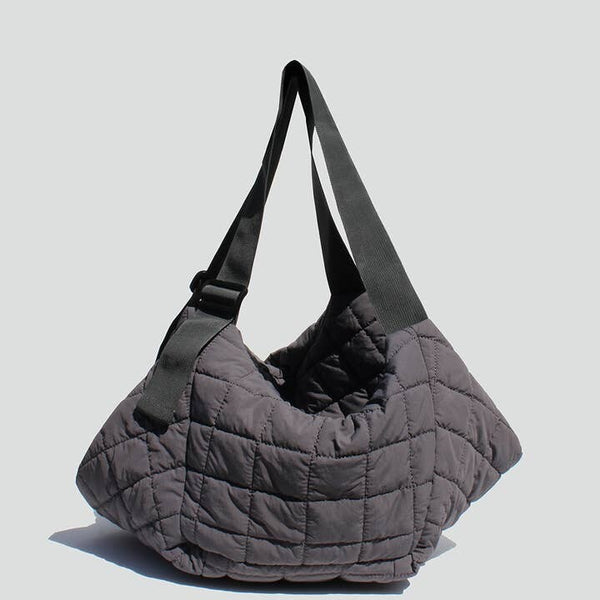 Street Level Jenna Tote