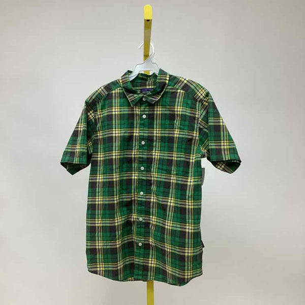 Size M Patagonia Green Print Men's Collared Shirts
